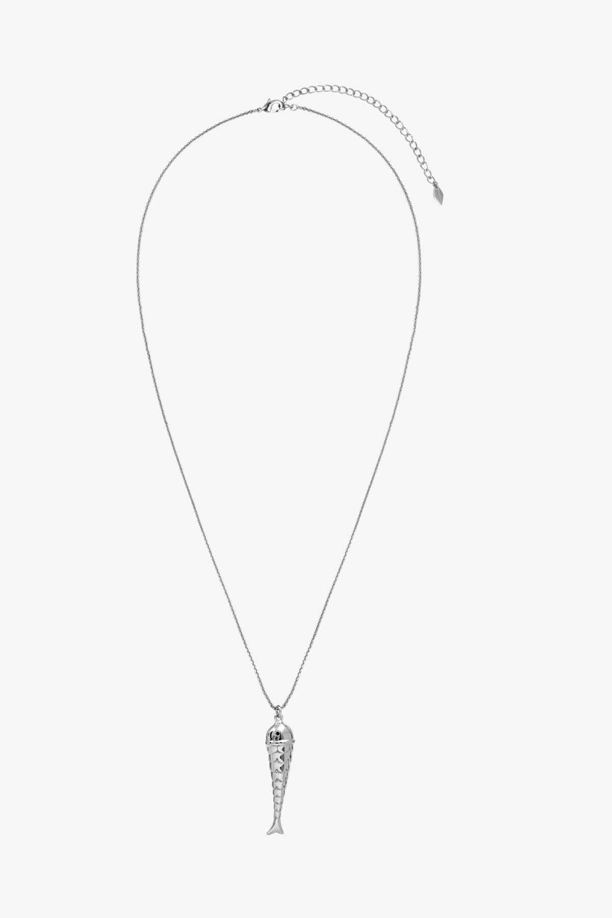 SATUNA SILVER NECKLACE