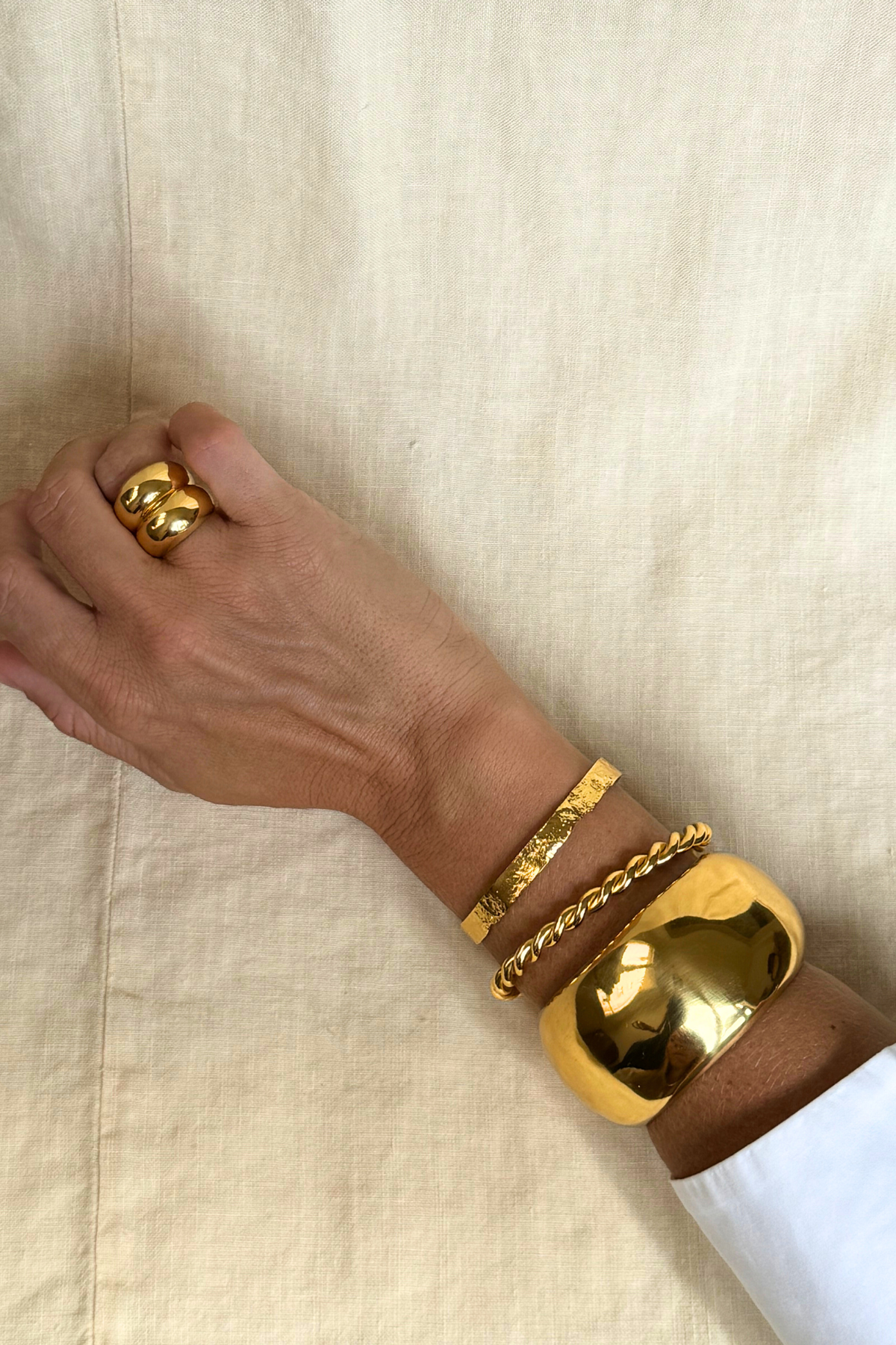 NAOMI GOLDEN BRACELET