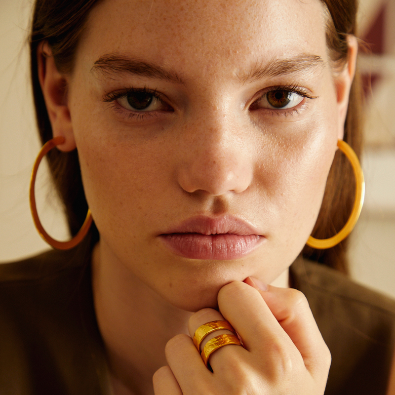 DELIA GOLD EARRING