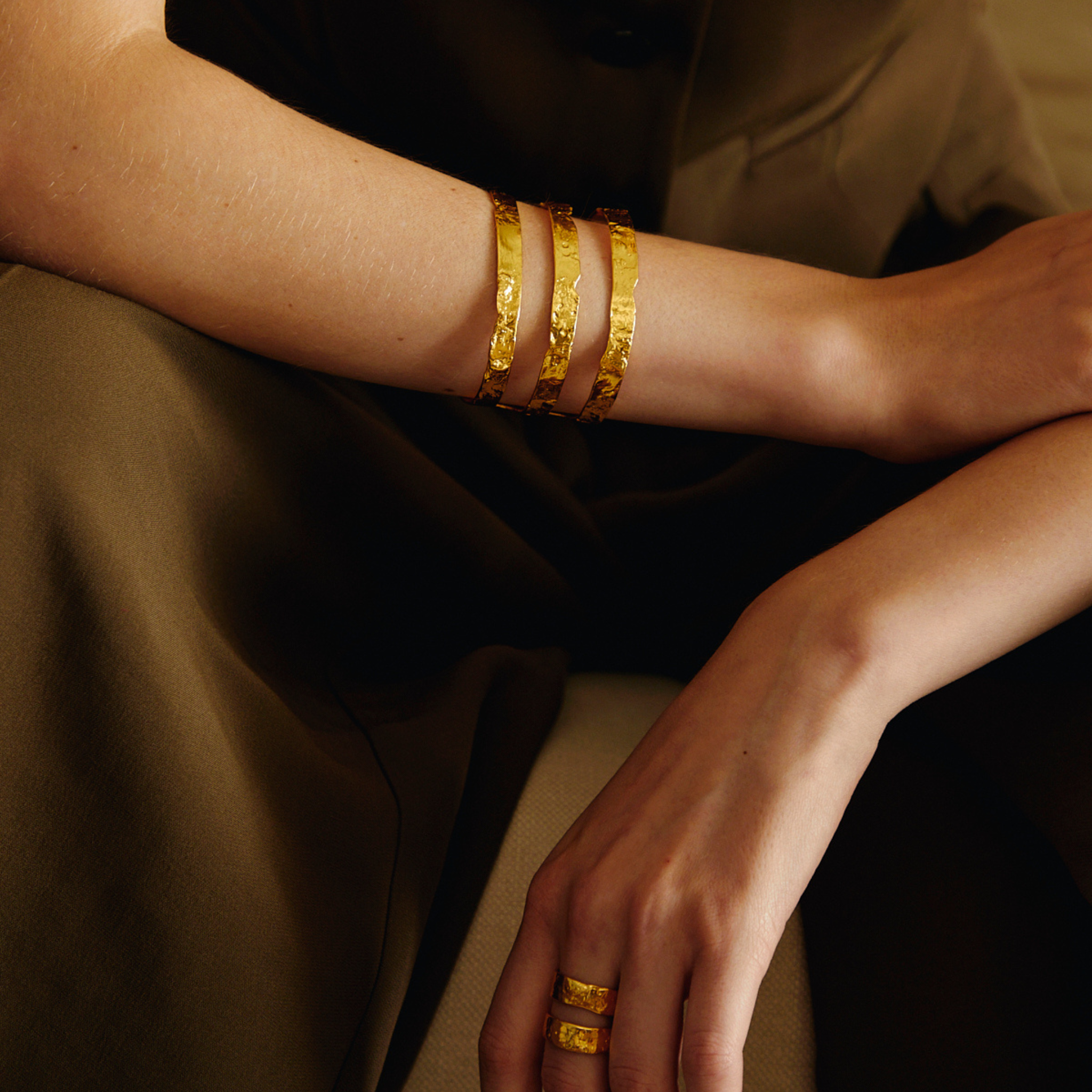 AURA GOLDEN BRACELET