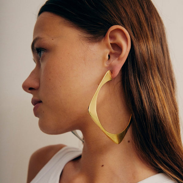 SQUARE GOLD EARRING