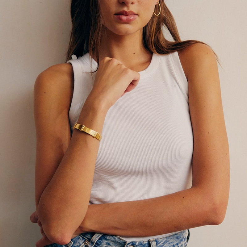 KNIT BRACELET