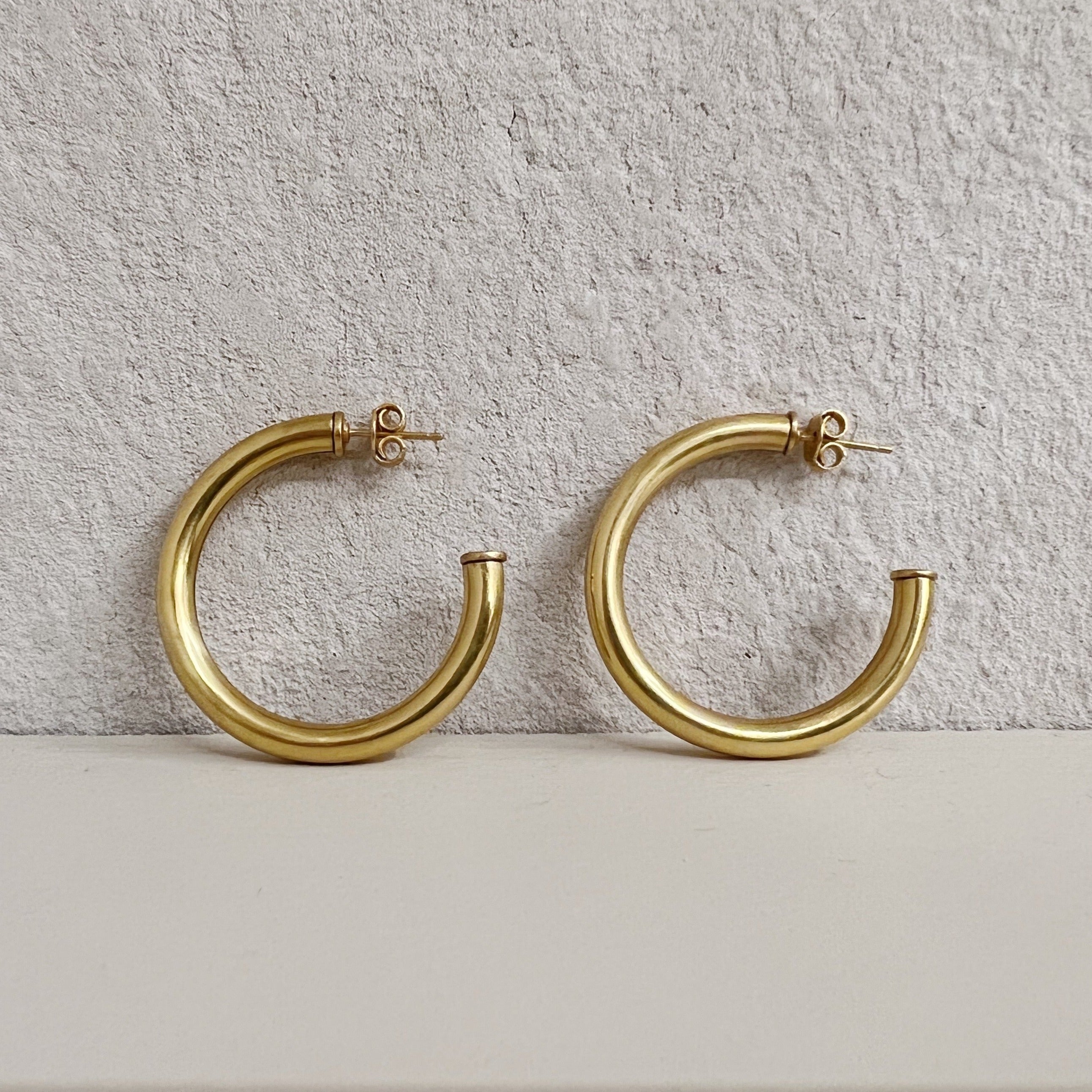 LOLA GOLDEN EARRINGS